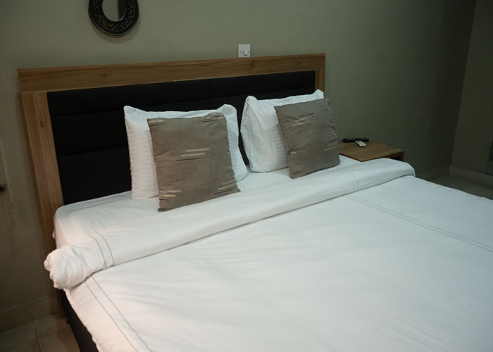 serviced apartment agidingbi lagos